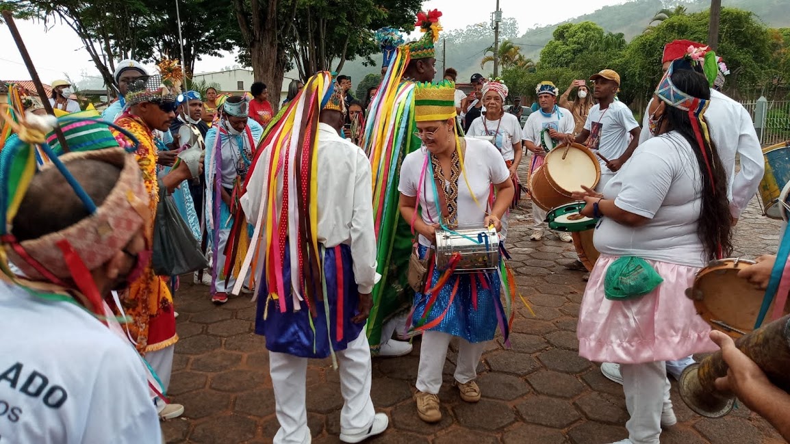 Congado-em-Paula-Candido.jpeg